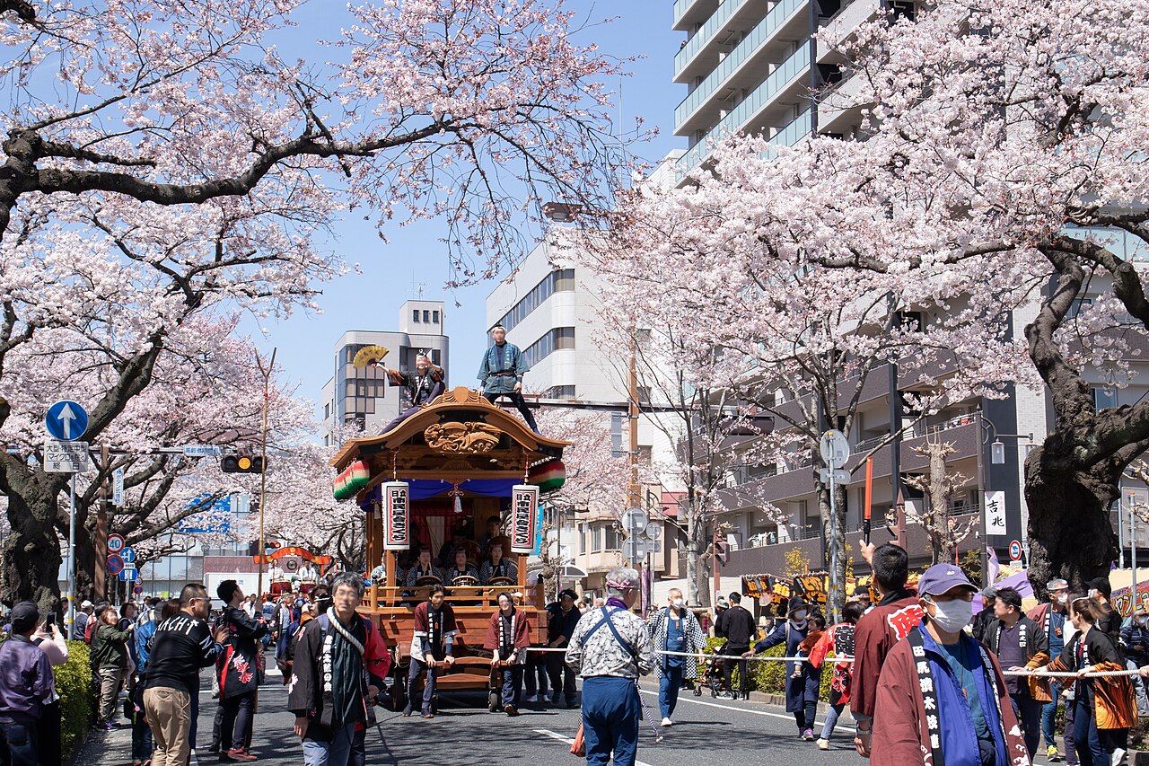 日立さくらまつりの平和通り